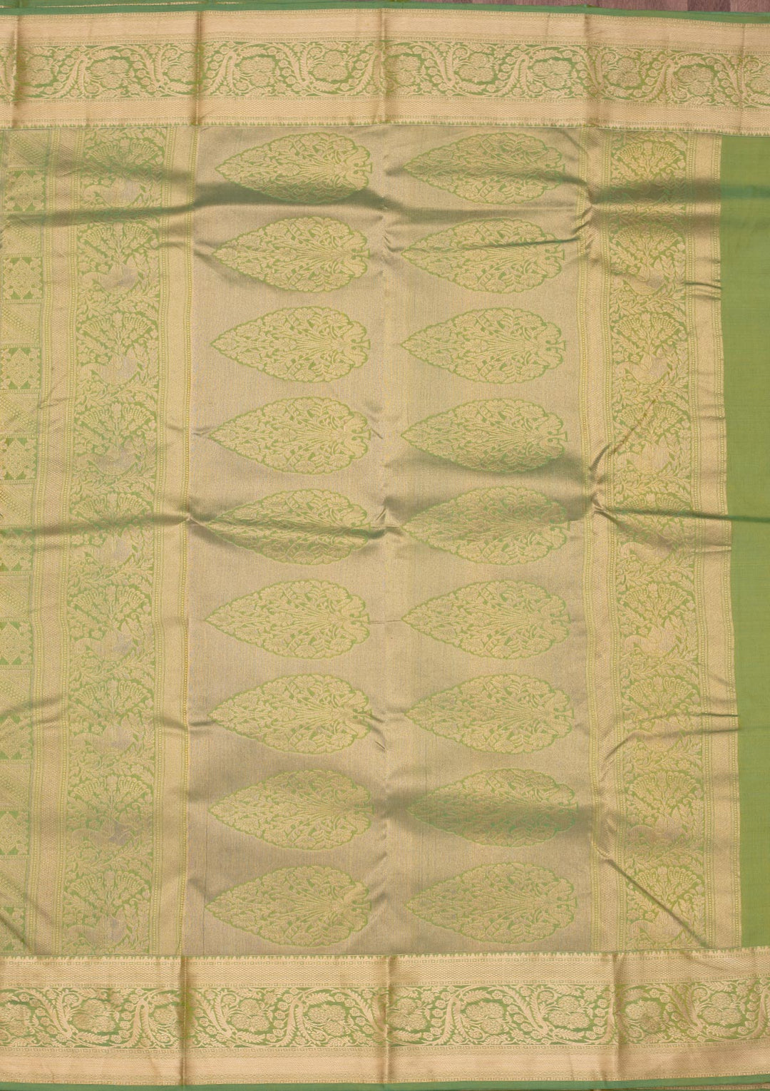 Leaf Green Zariwork Pure Silk Saree