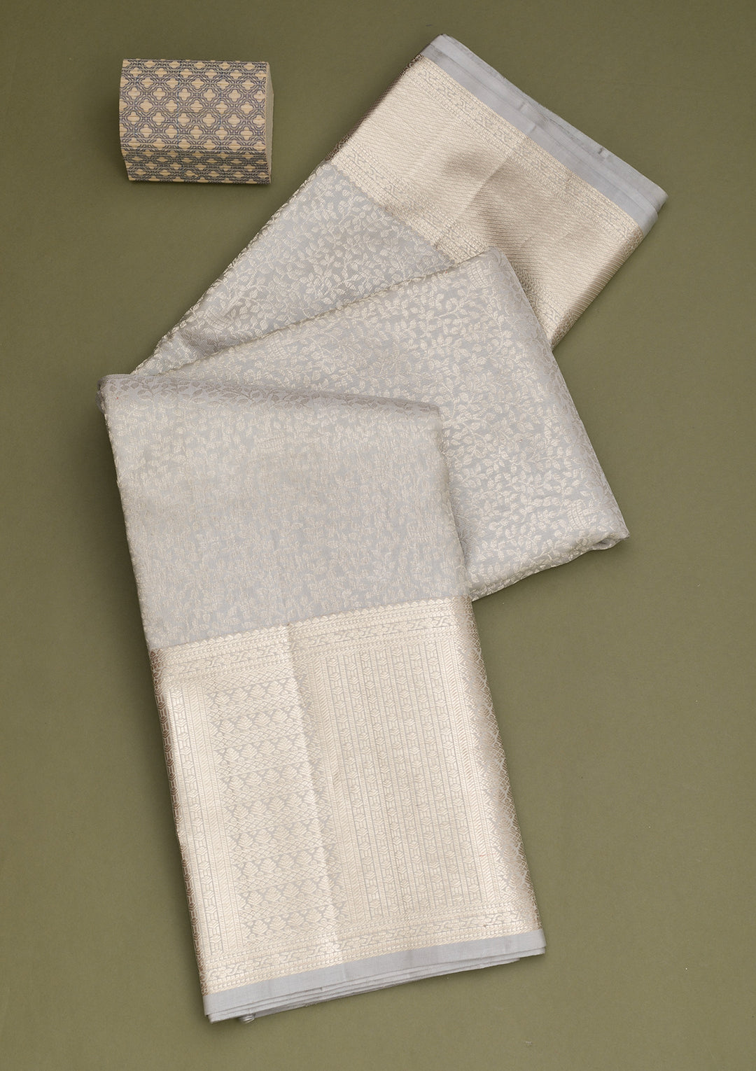 Light Grey Zariwork Banarasi Pure Silk Saree