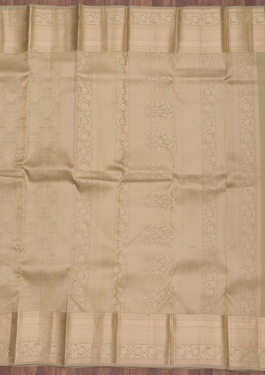 Light Grey Zariwork Pure Silk Saree