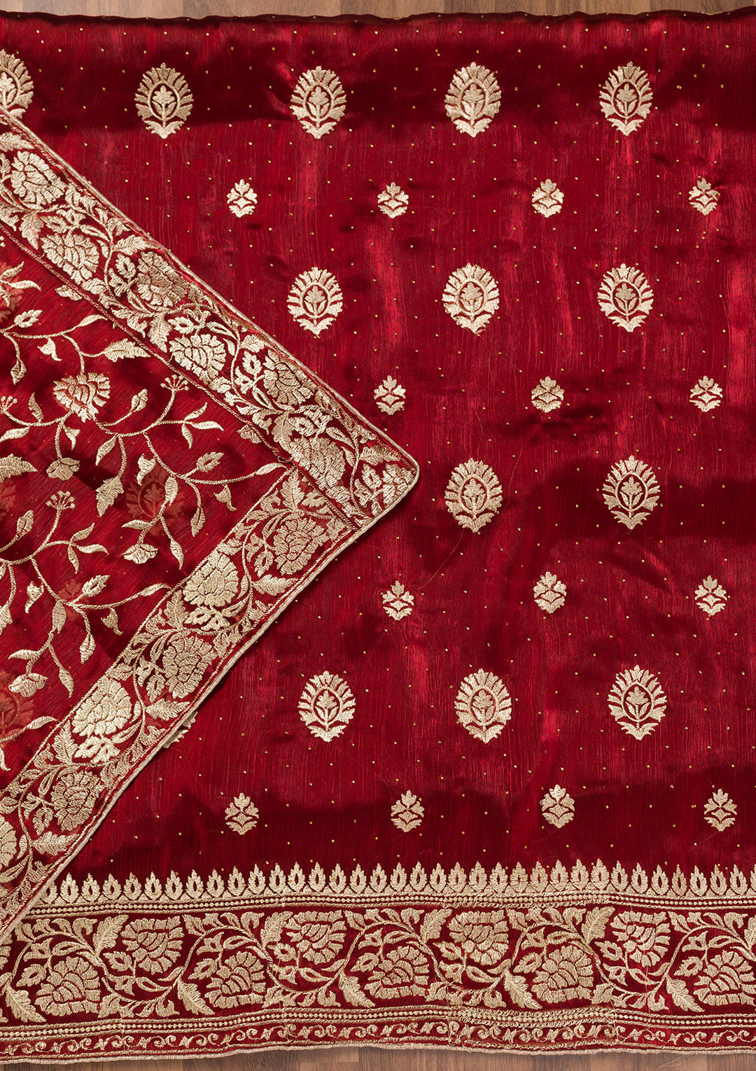 Maroon Zariwork Semi Crepe Unstitched Salwar Suit