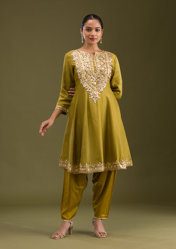 Mehendi Zariwork Semi Crepe Readymade Salwar Suit