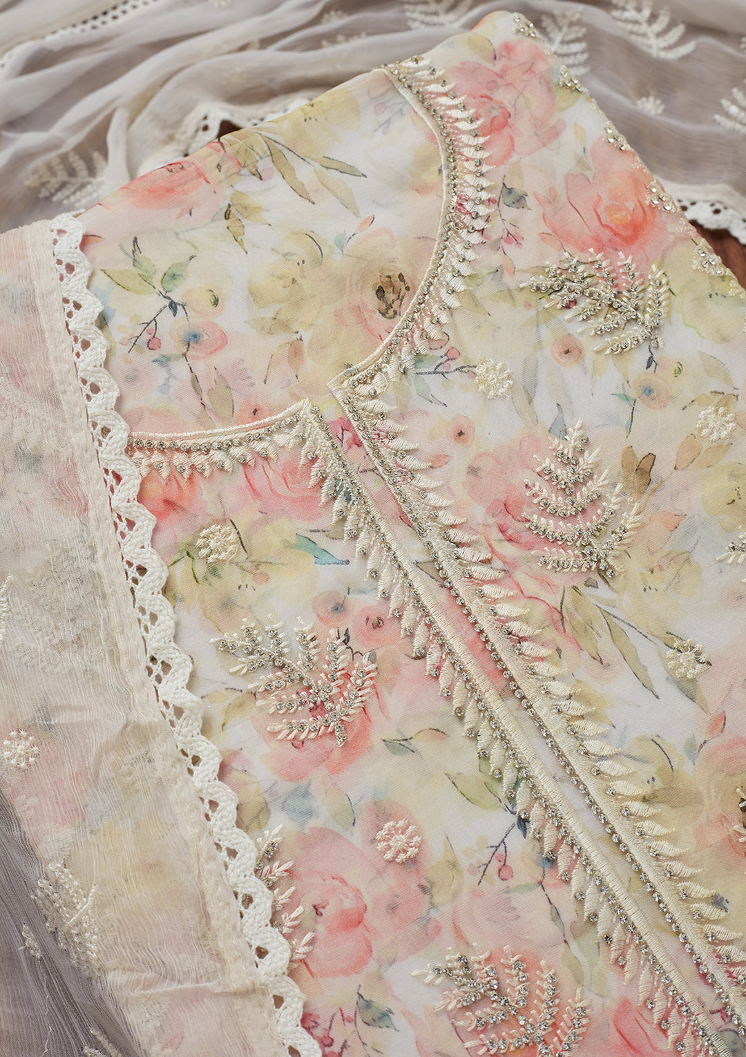 Off White Threadwork Georgette Unstitched Salwar Suit