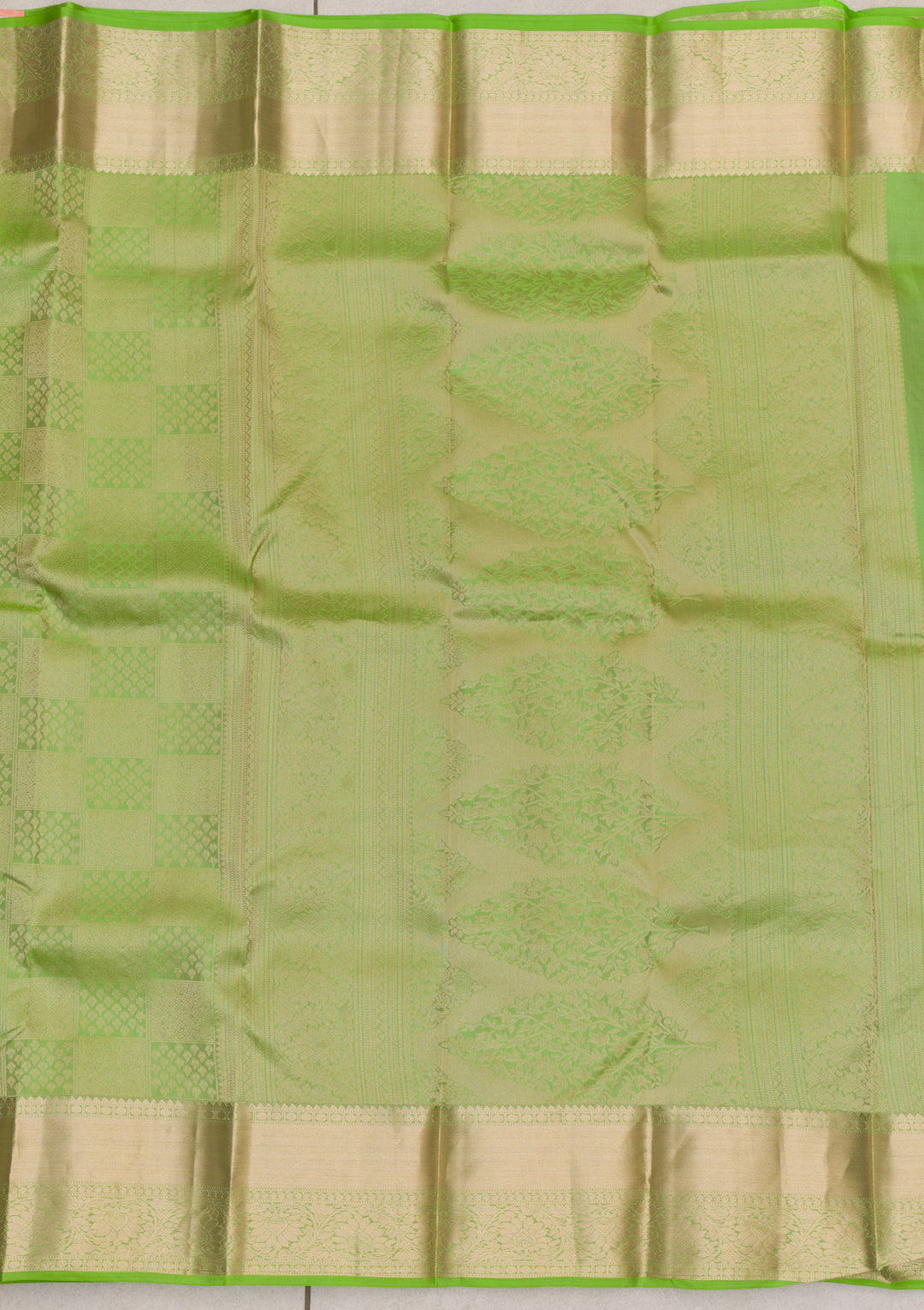 Parrot Green Zariwork Kanjivaram Pure Silk Saree