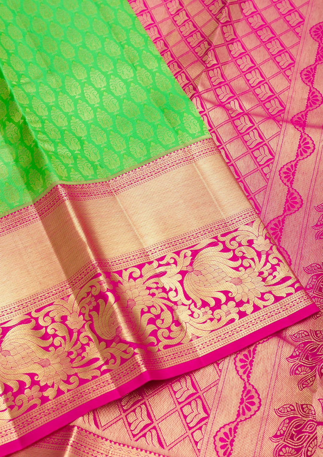 Parrot Green Zariwork Kanjivaram Pure Silk Saree