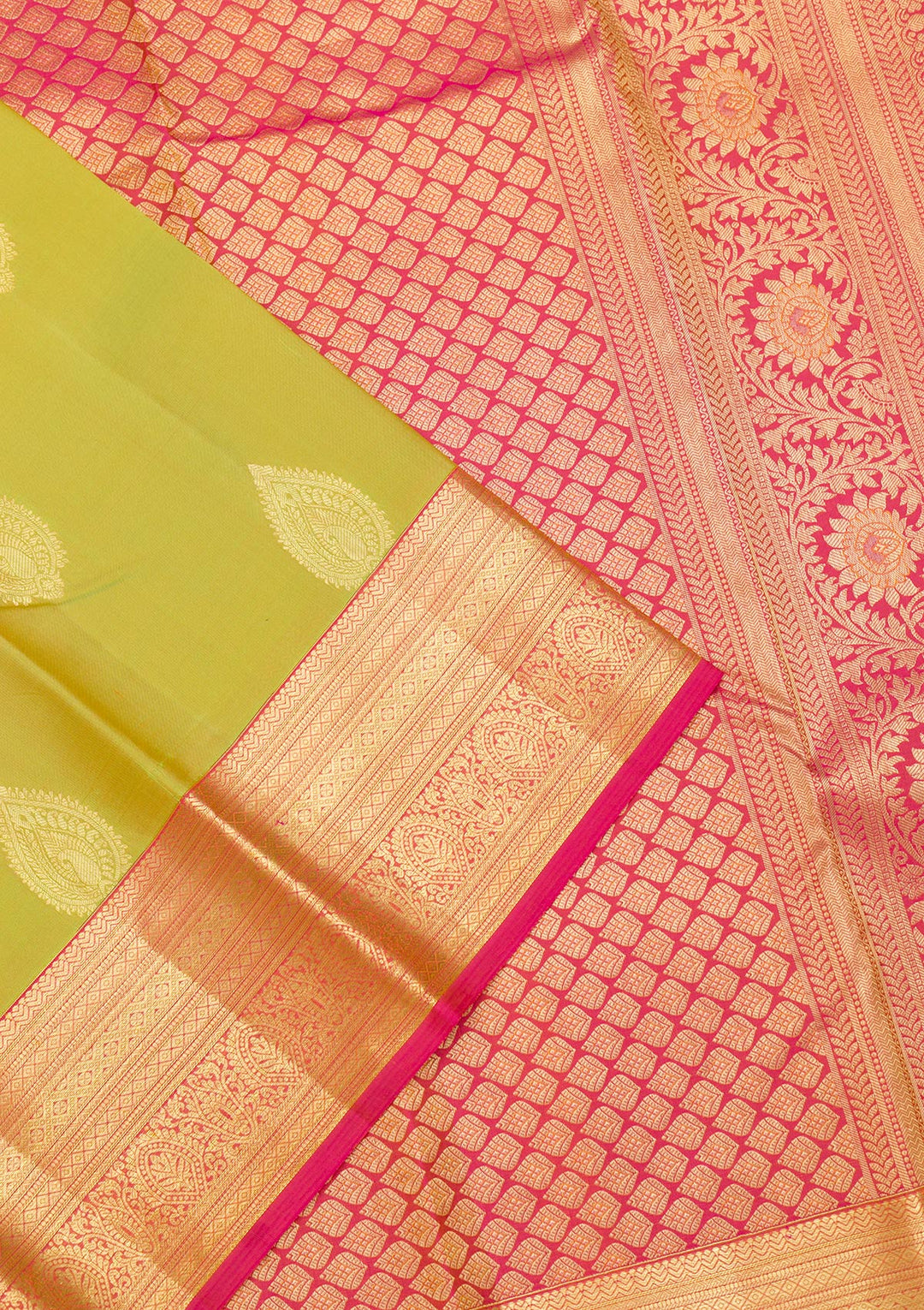 Parrot Green Zariwork Kanjivaram Pure Silk Saree