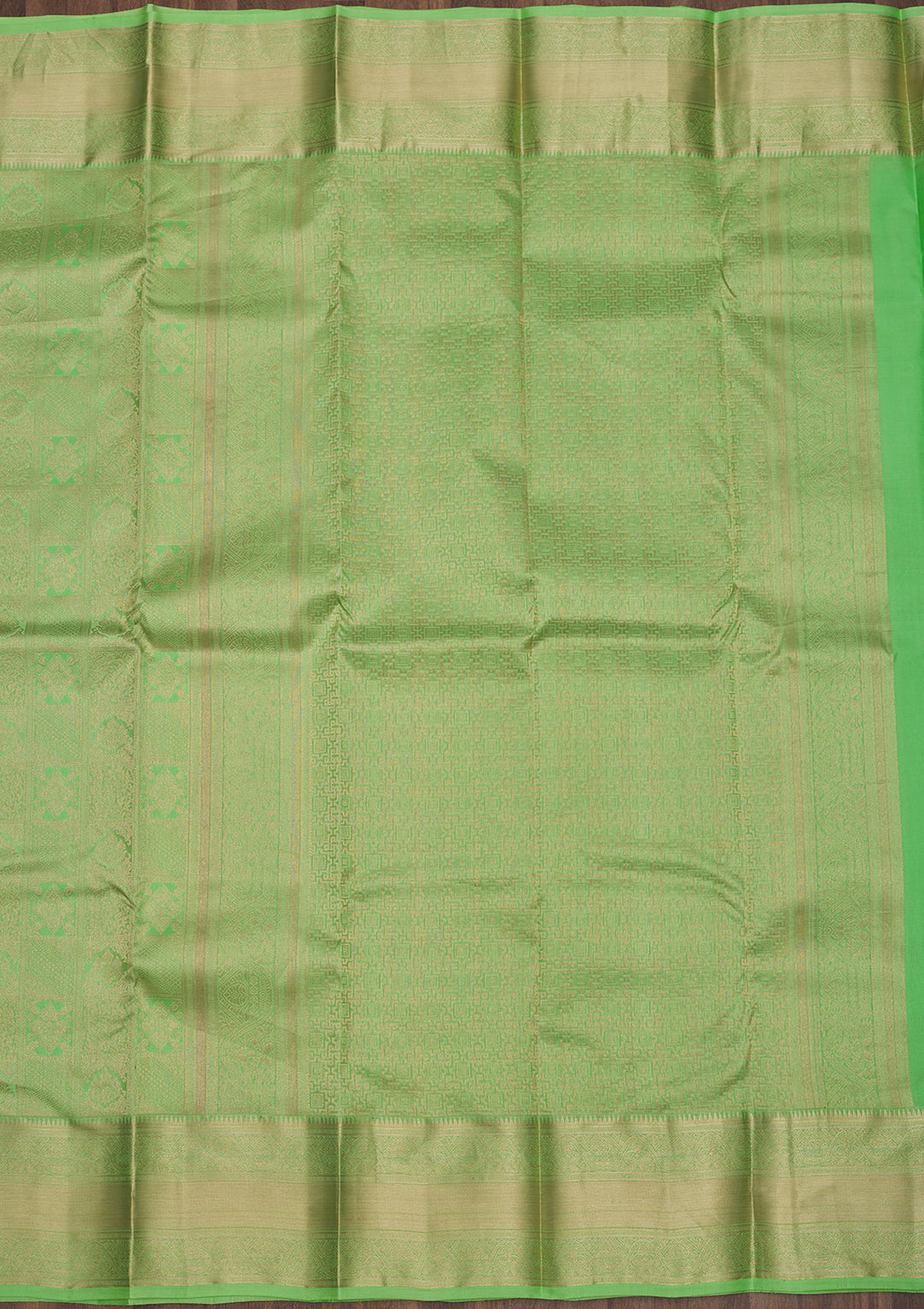 Parrot Green Zariwork Pure Silk Saree