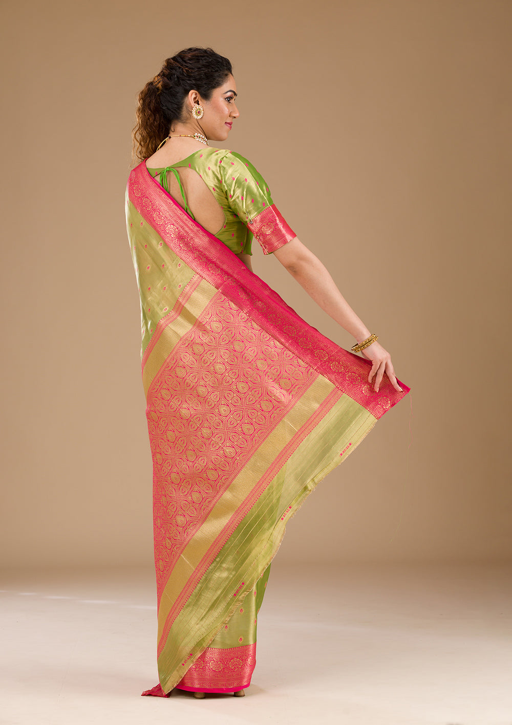 Parrot Green Zariwork Tissue Saree-Koskii