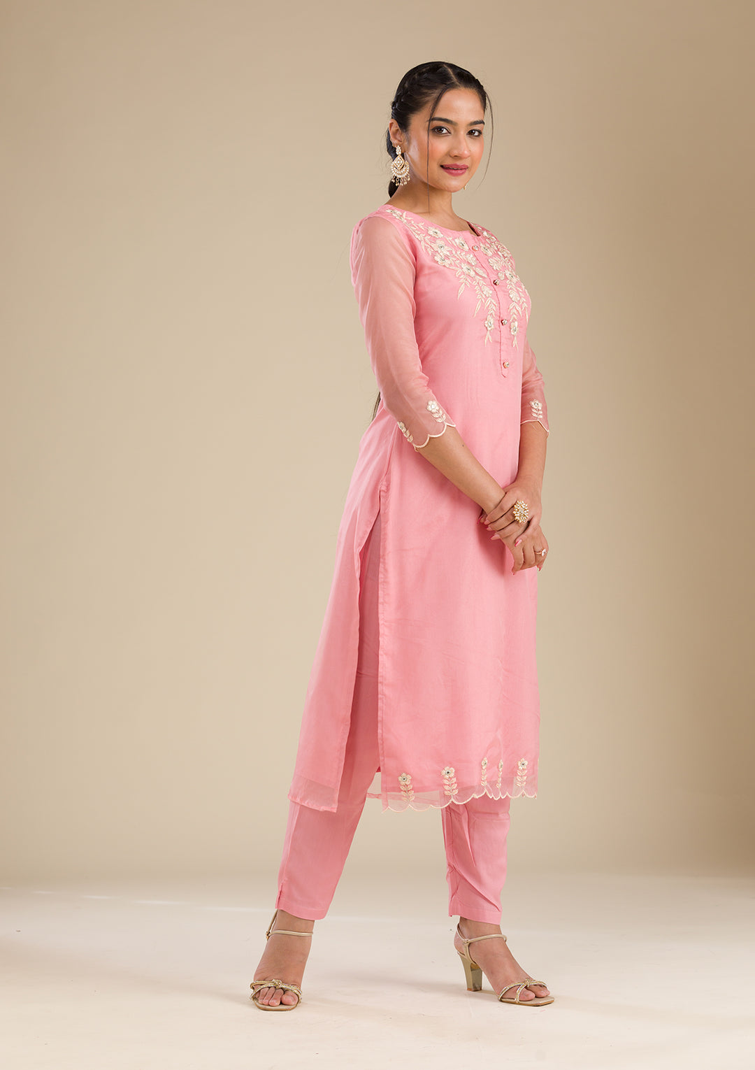 Peach Threadwork Chiffon Readymade Salwar Suit