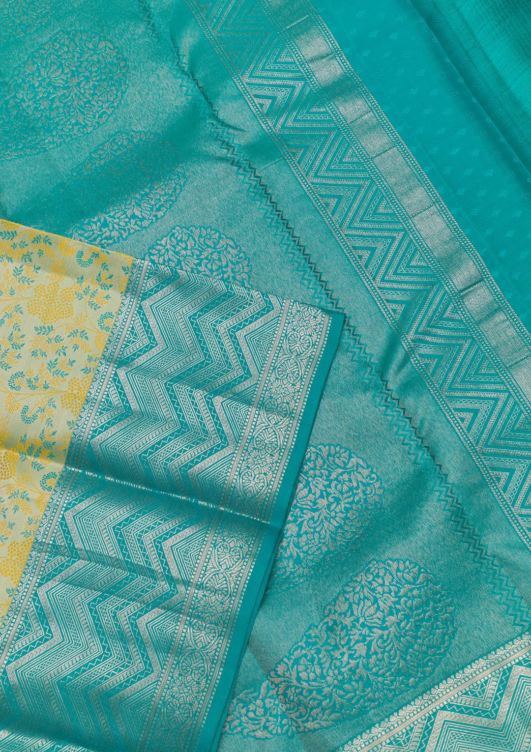 Pista Green Zariwork Pure Silk Saree-Koskii