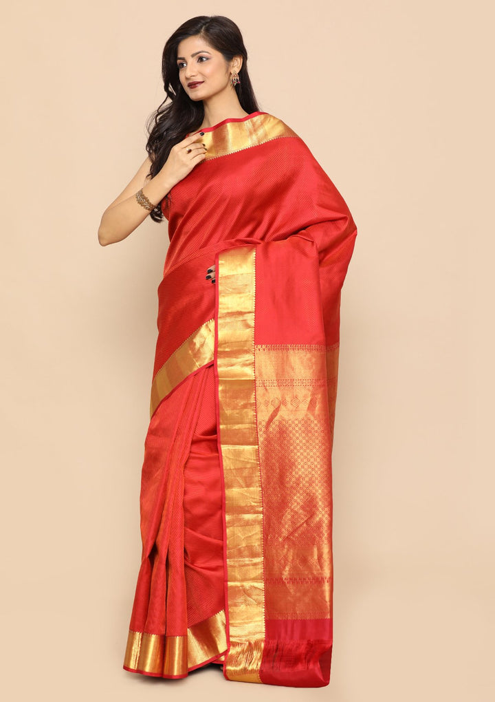 Flaring Red Stunning Handmade Saree-Koskii