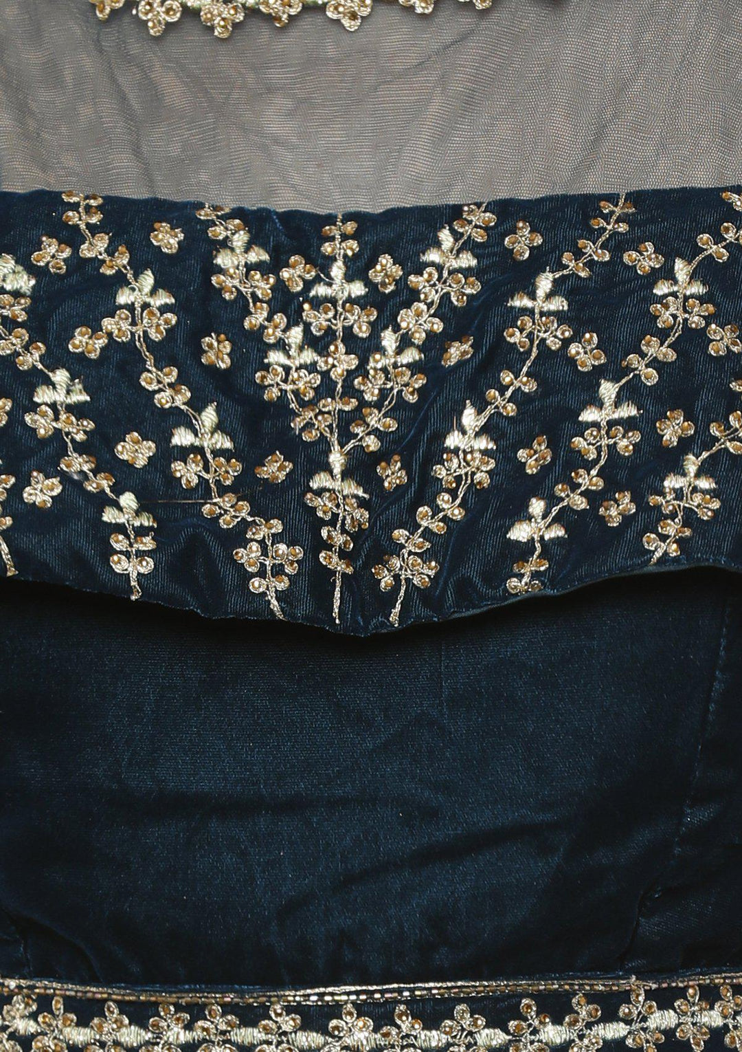 koskii green and blue velvet lehenga-Koskii