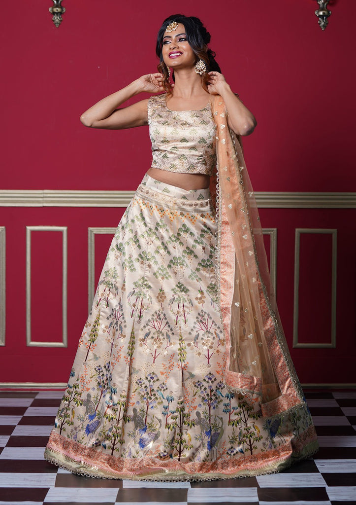 BackInTrend: 35+ Shimmery Lehengas We Spotted These Real Brides In! |  WeddingBazaar