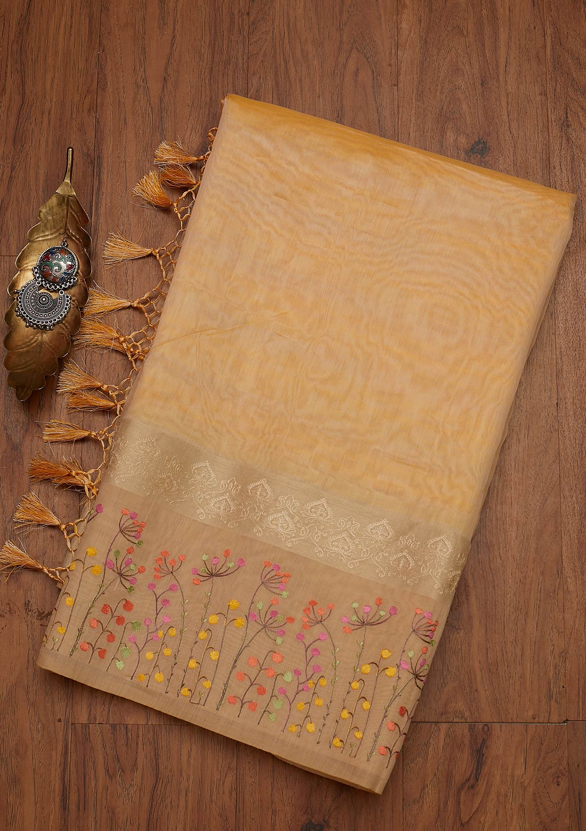 Beige Threadwork Chanderi Designer Saree - koskii