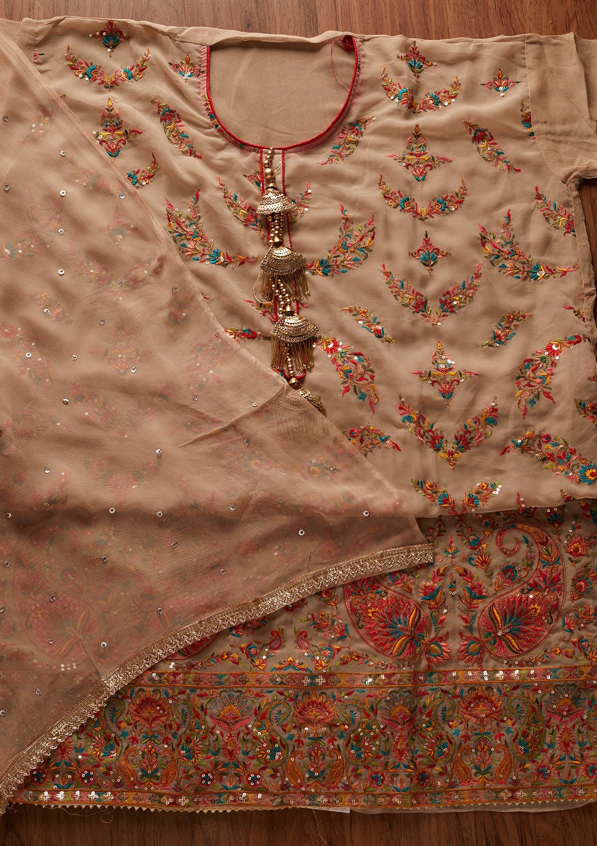 Beige Threadwork Georgette Designer Semi-Stitched Salwar Suit - koskii