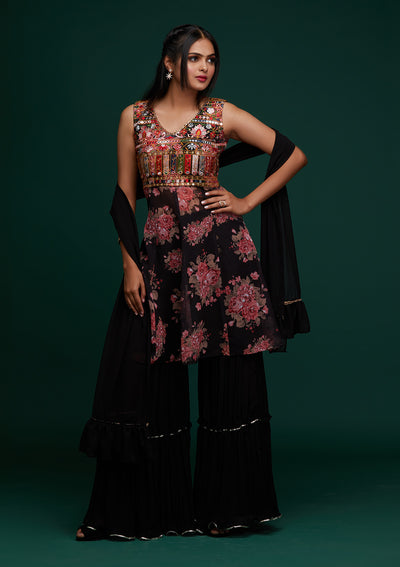Black Threadwork Georgette Designer Salwar Suit - Koskii