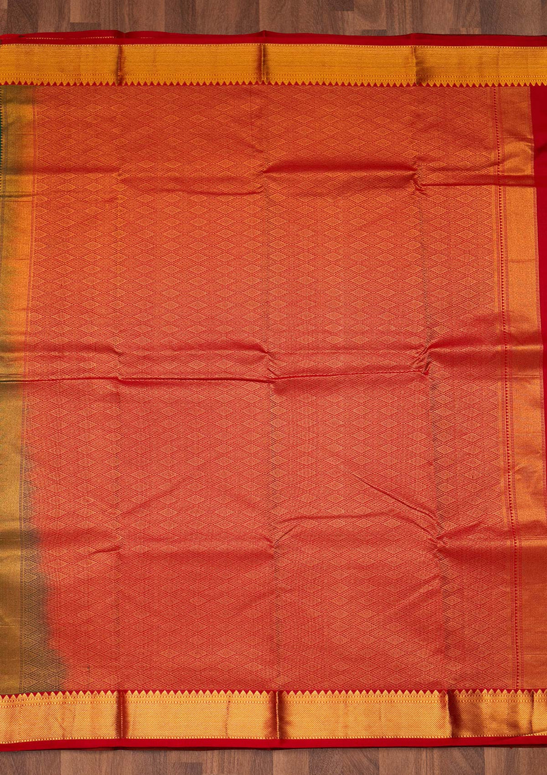 Bottle Green Zariwork Pure Silk Saree - Koskii
