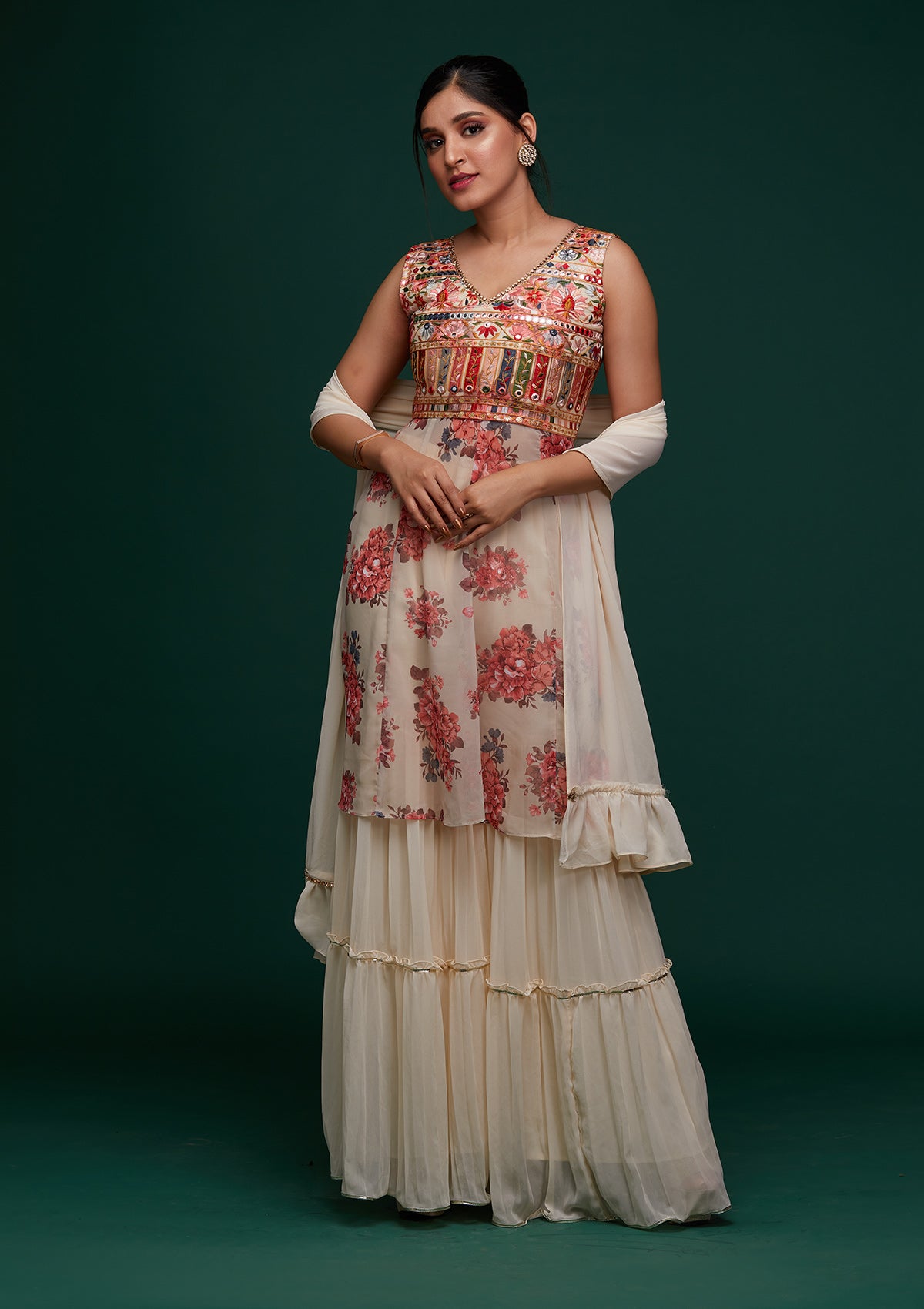 Cream Threadwork Georgette Designer Salwar Suit - Koskii