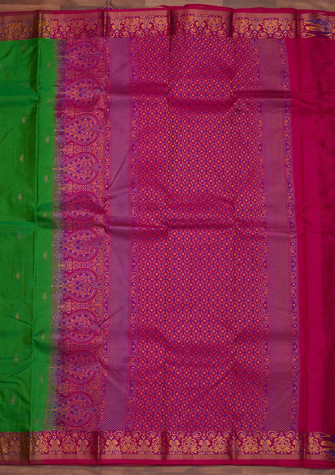Leaf Green Zariwork Pure Silk Designer Saree - Koskii
