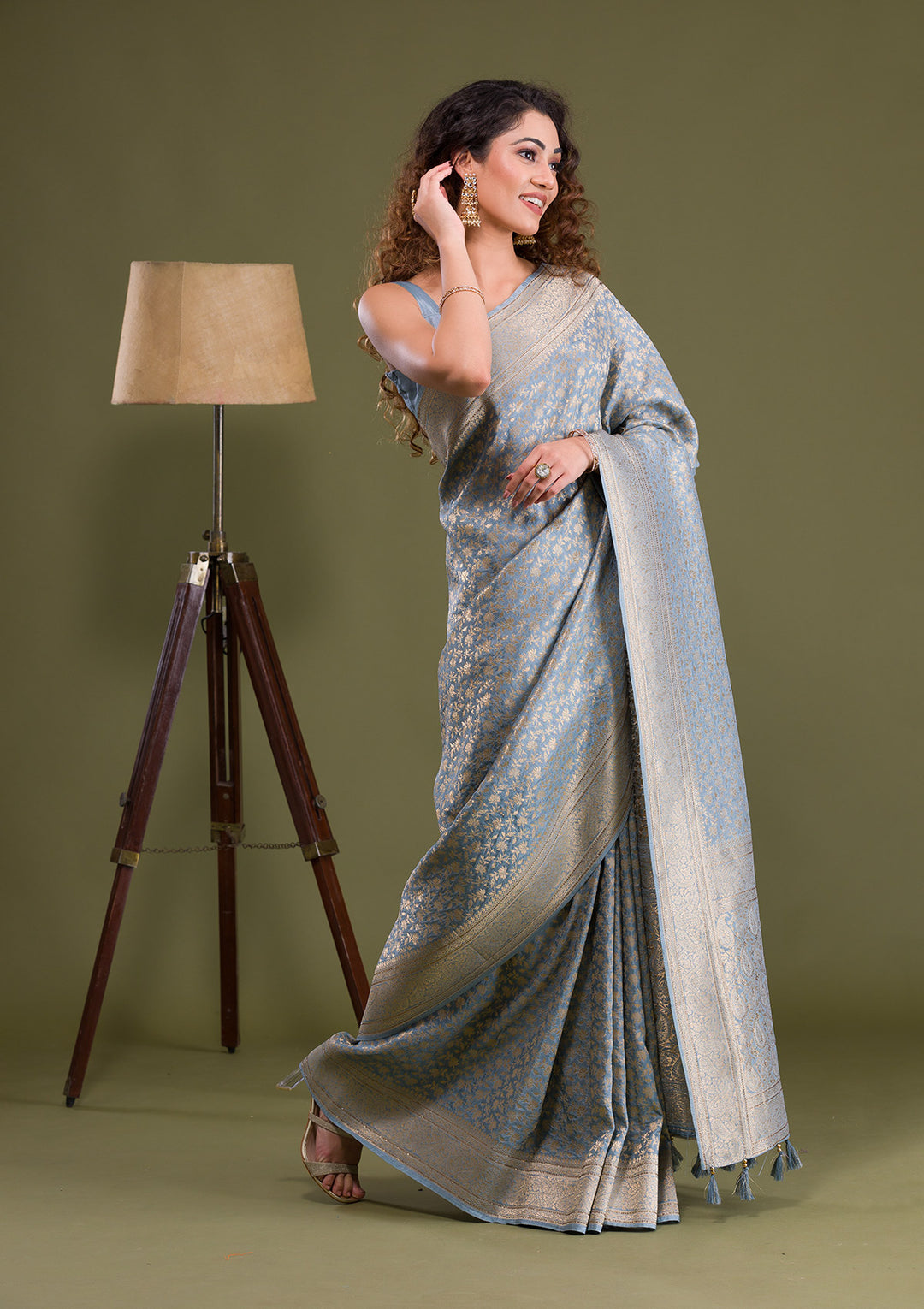 Light Grey Zariwork Brocade Saree-Koskii