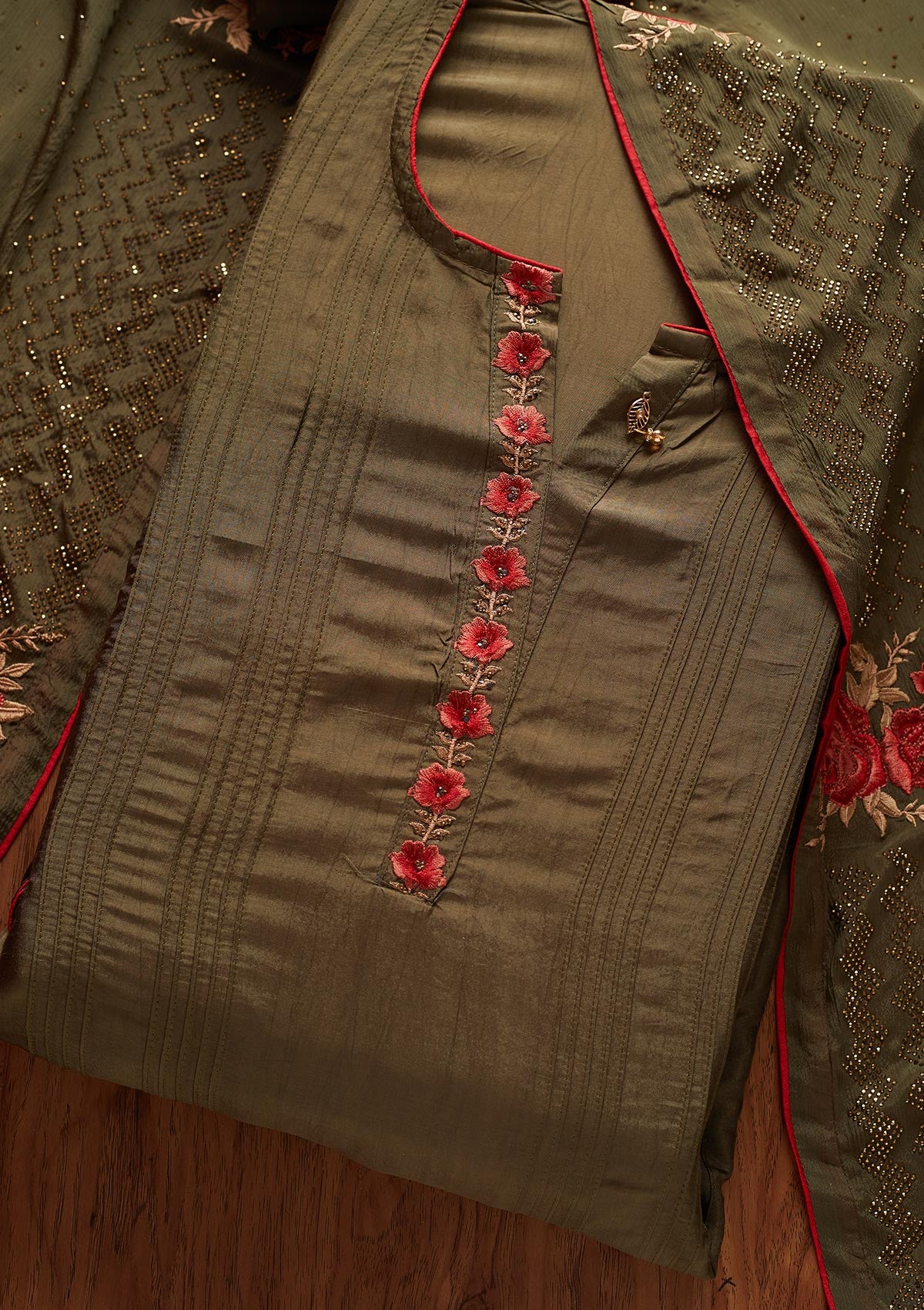 Mehendi Threadwork Semi Crepe Designer Semi-Stitched Salwar Suit - koskii