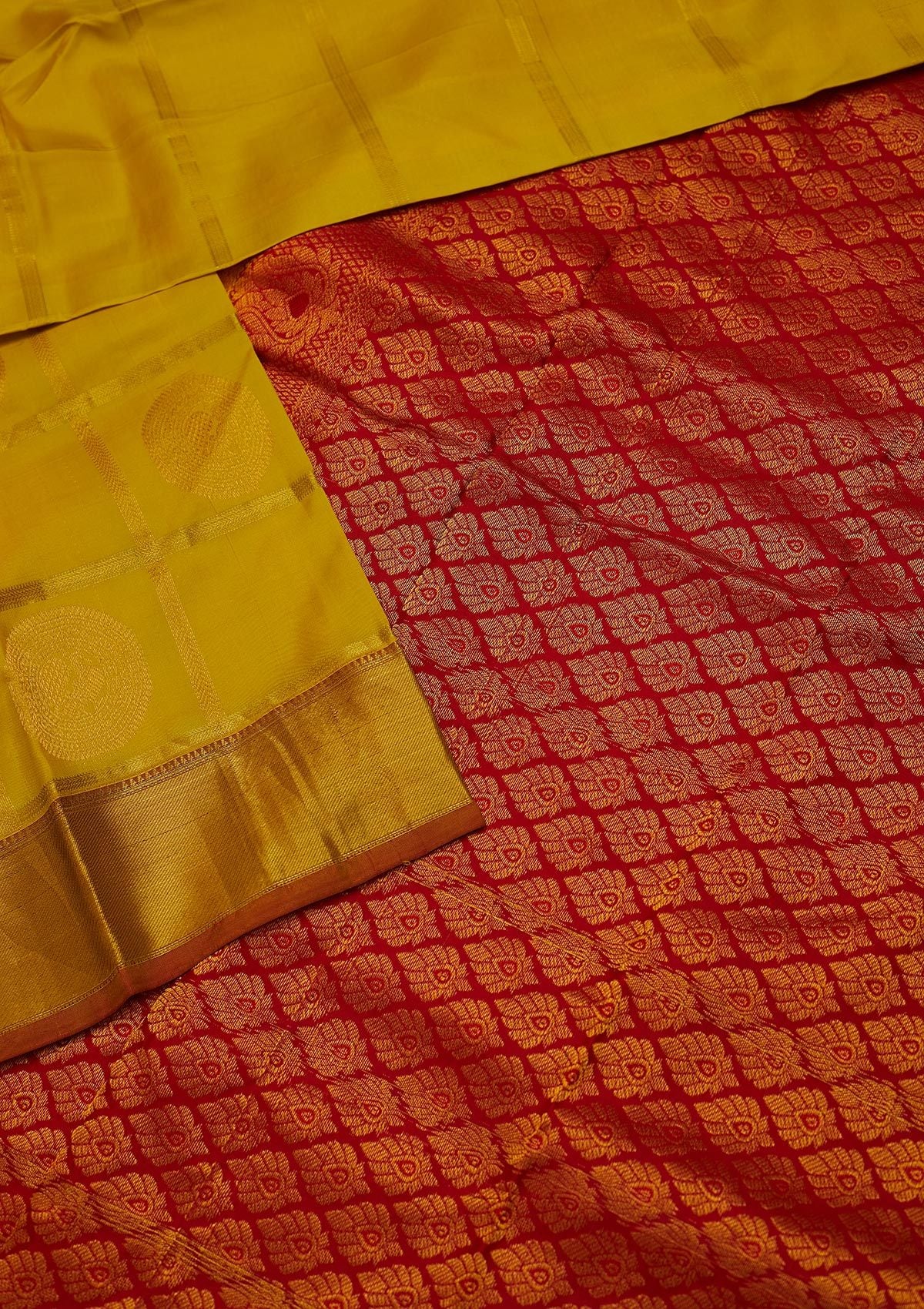 Parrot Green Zariwork Pure Silk Designer Saree - koskii
