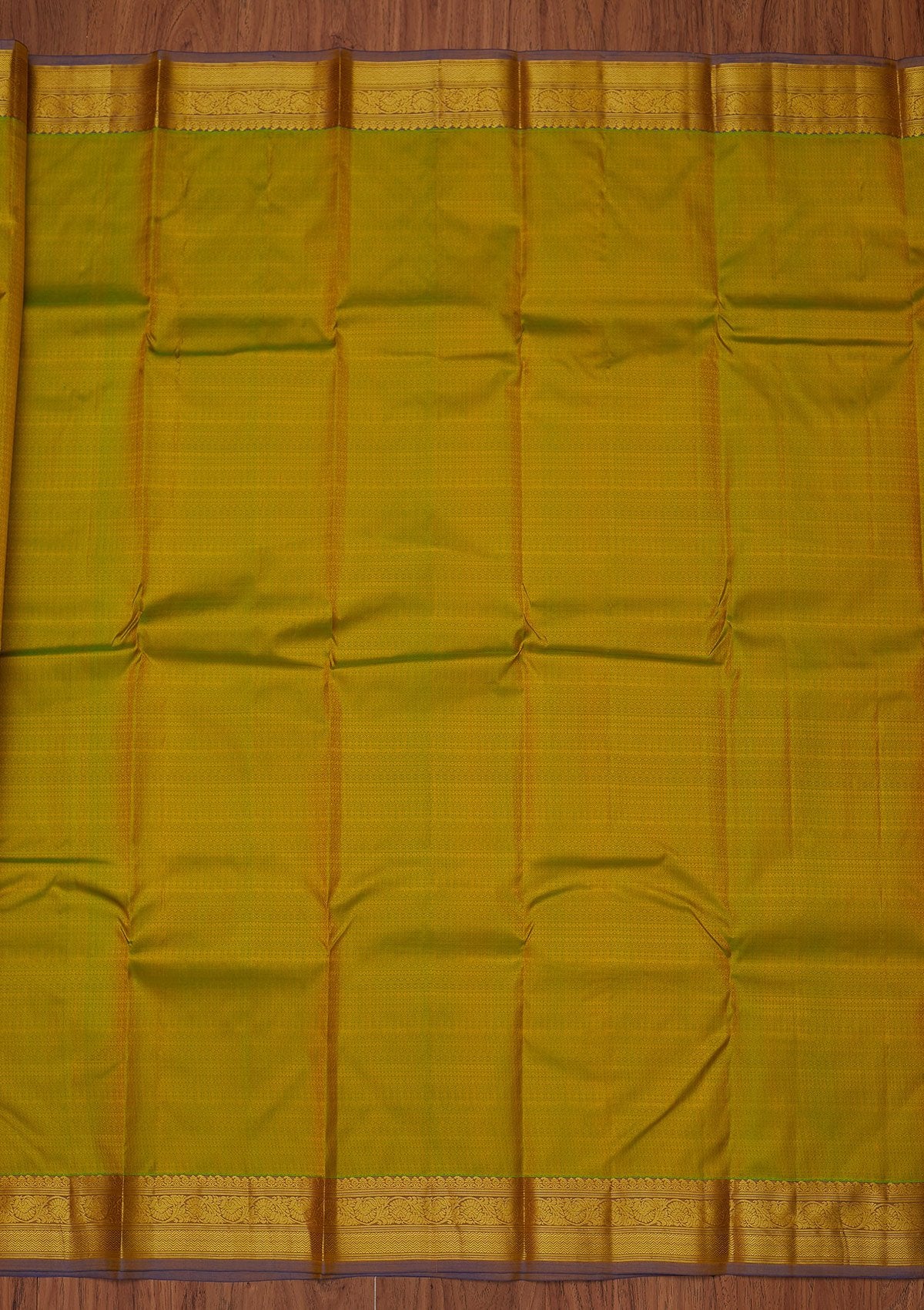 Parrot Green Zariwork Pure Silk Designer Unstitched Saree - Koskii