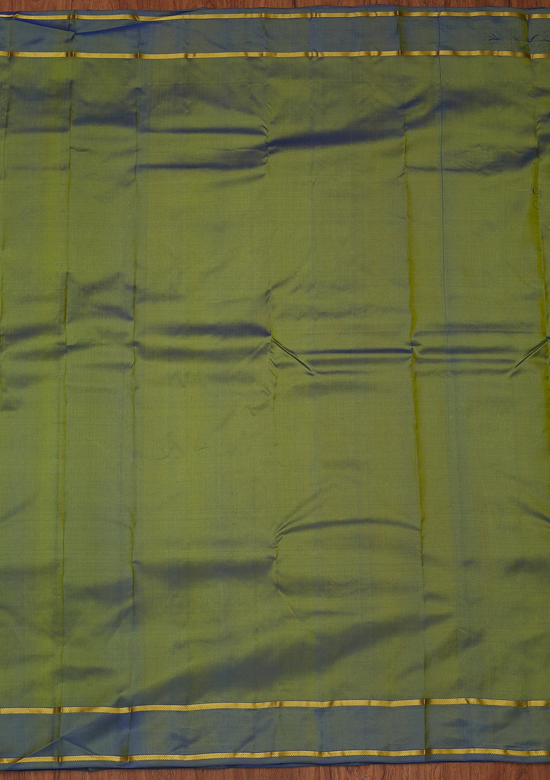 Parrot Green Zariwork Pure Silk Designer Unstitched Saree - Koskii