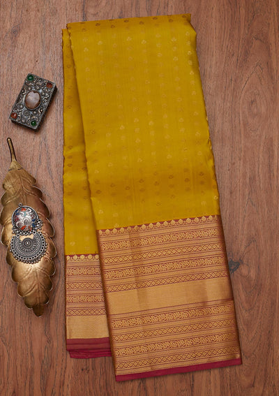 Parrot Green Zariwork Pure Silk Designer Unstitched Saree - Koskii