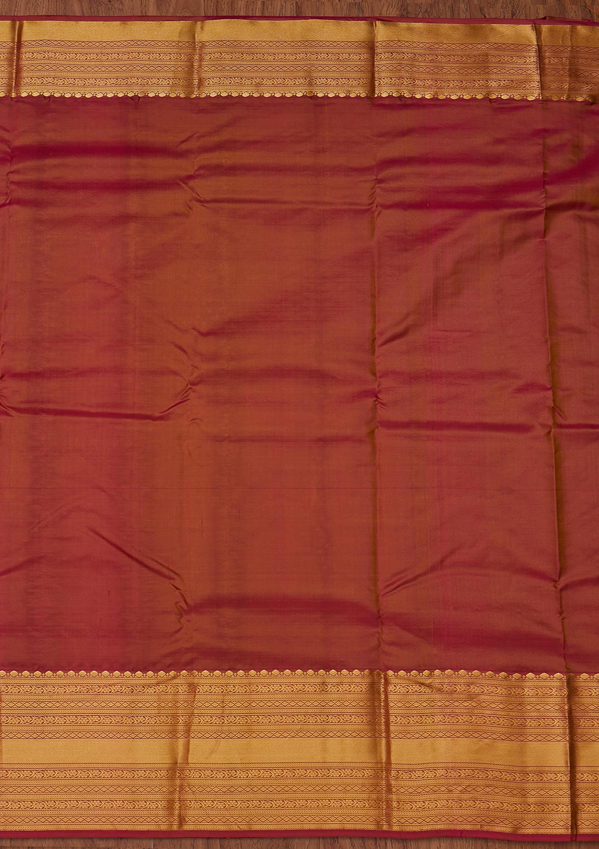 Parrot Green Zariwork Pure Silk Designer Unstitched Saree - Koskii
