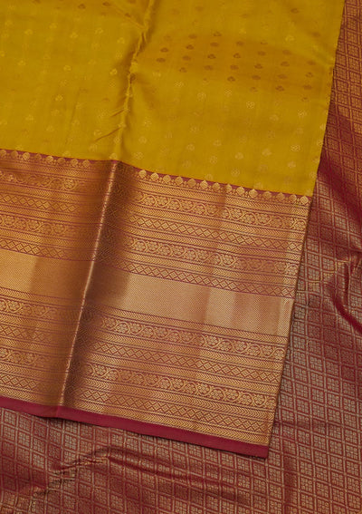 Parrot Green Zariwork Pure Silk Designer Unstitched Saree - Koskii