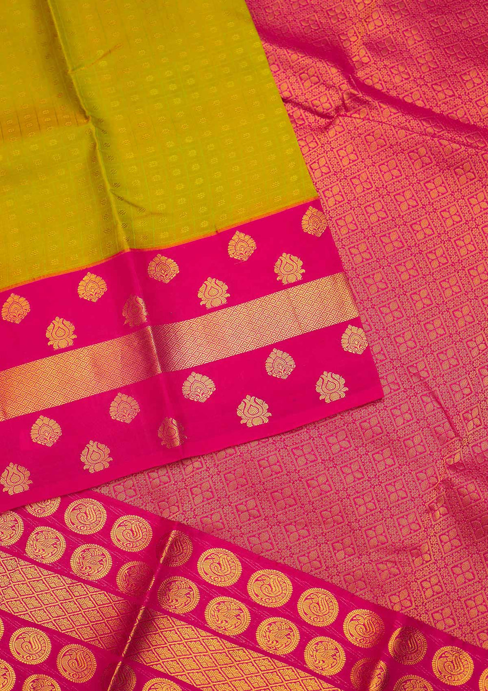 Parrot Green Zariwork Pure Silk Saree - Koskii