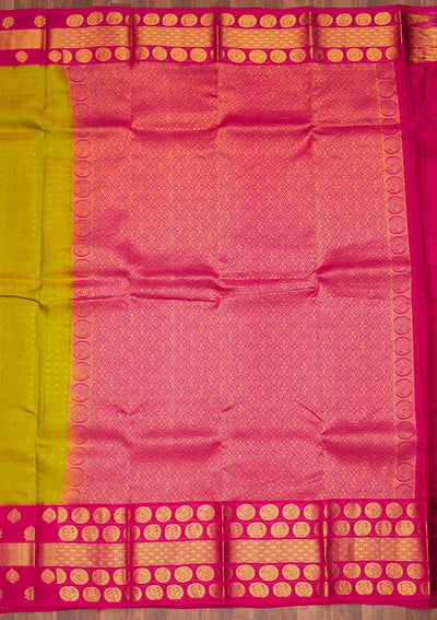 Parrot Green Zariwork Pure Silk Saree - Koskii