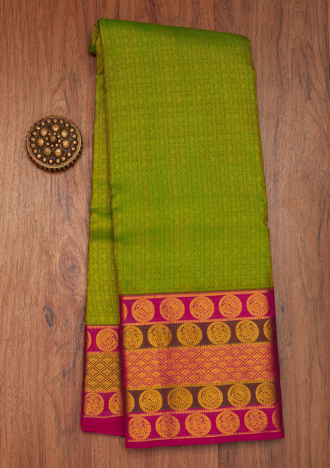 Parrot Green Zariwork Pure Silk Saree- Koskii
