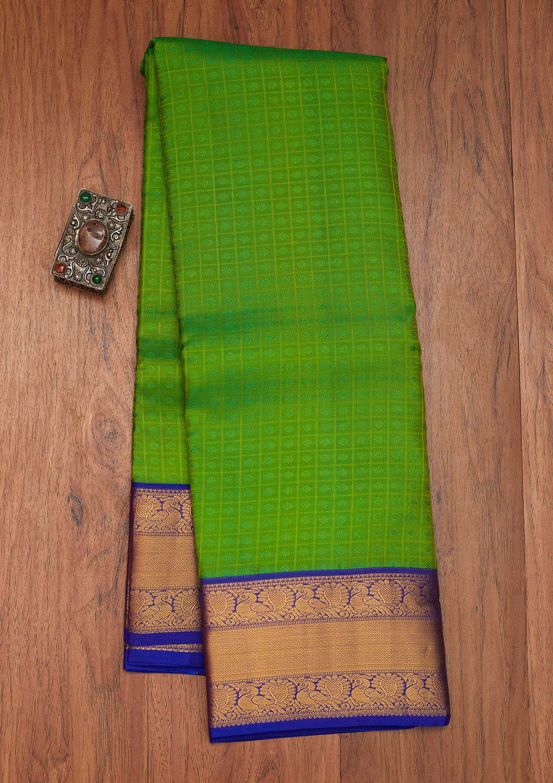 Parrot Green Zariwork Pure Silk Saree- Koskii