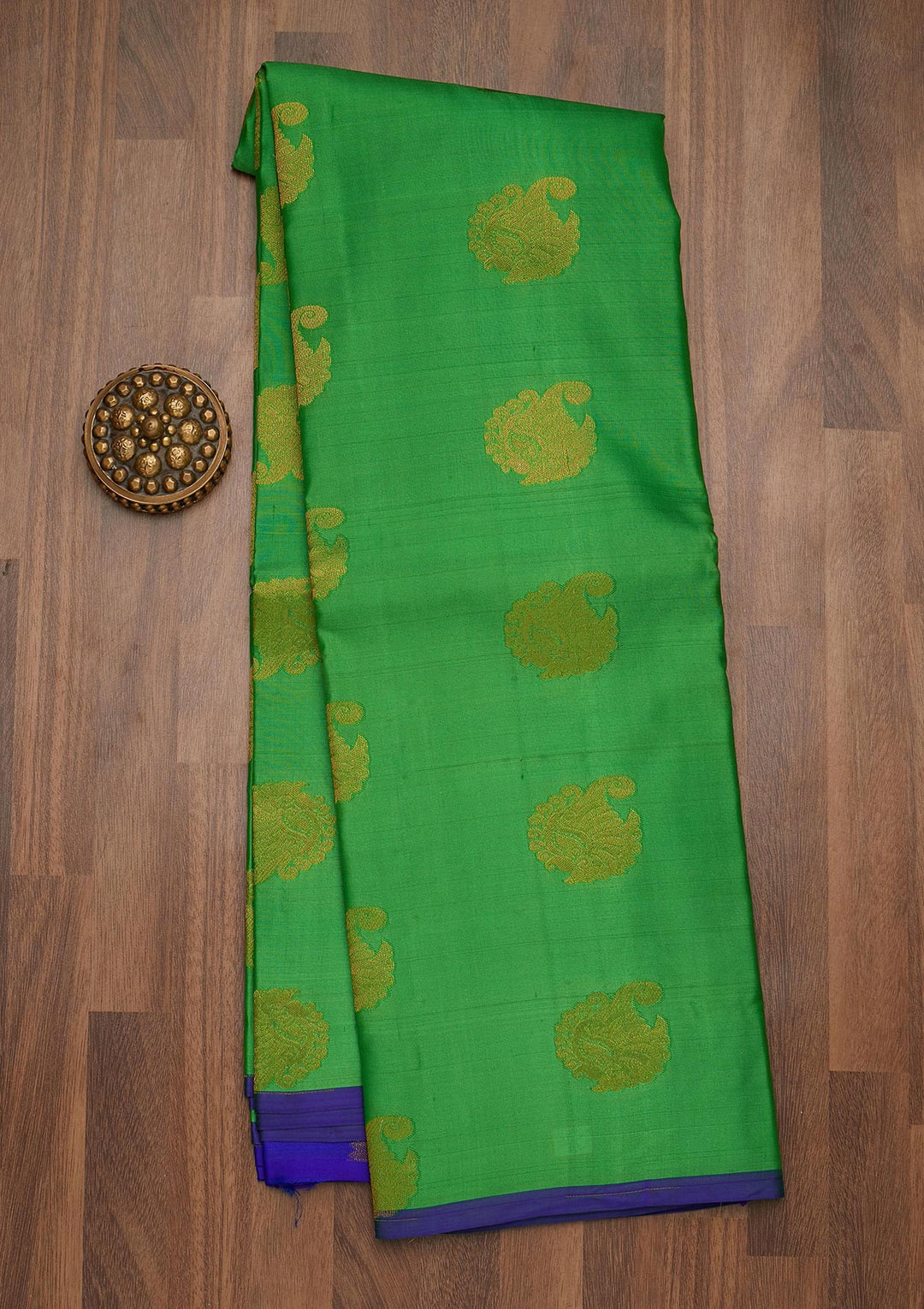 Parrot Green Zariwork Pure Silk Saree-Koskii