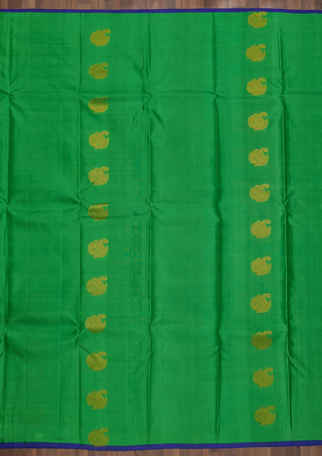 Parrot Green Zariwork Pure Silk Saree-Koskii