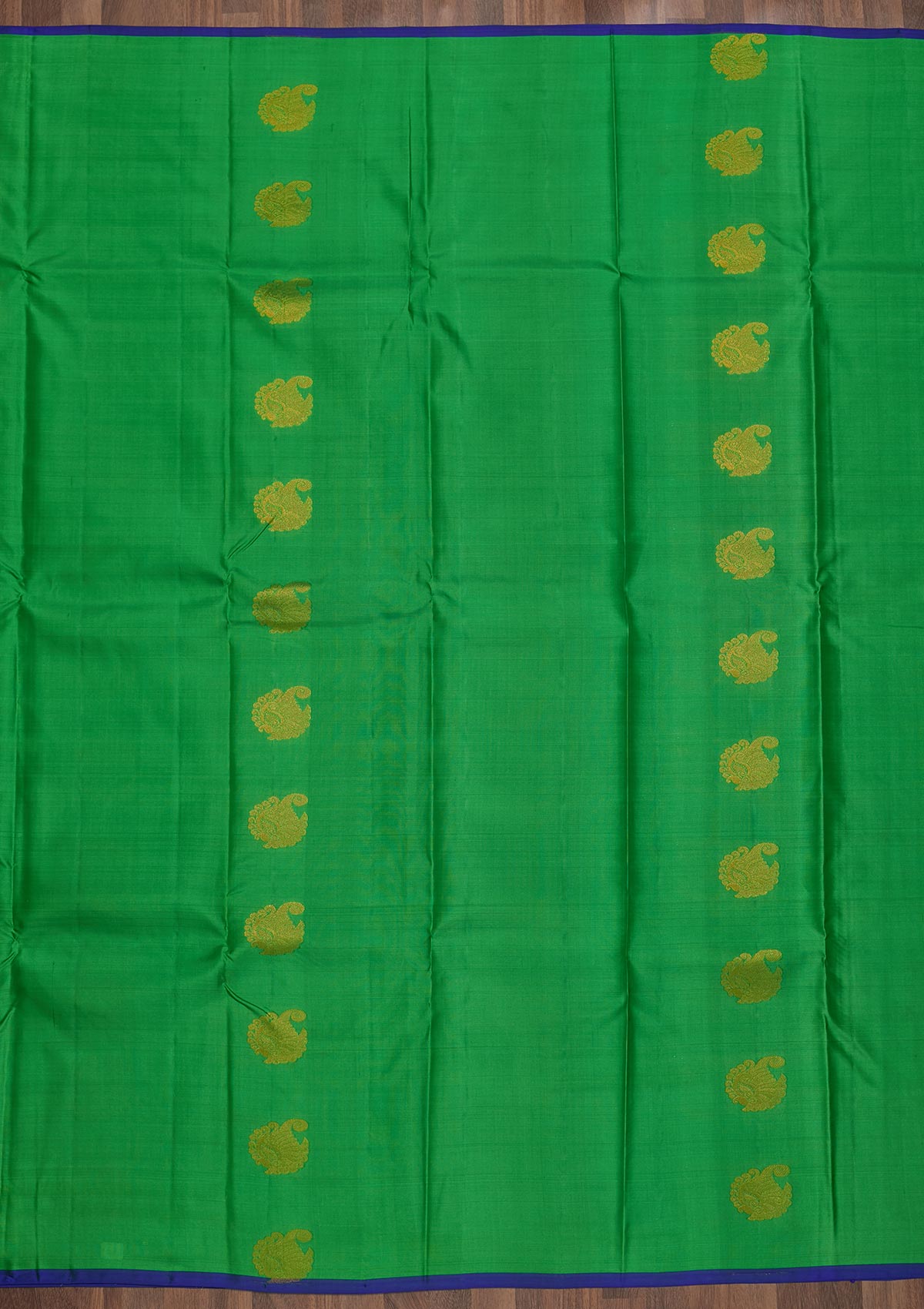 Parrot Green Zariwork Pure Silk Saree-Koskii
