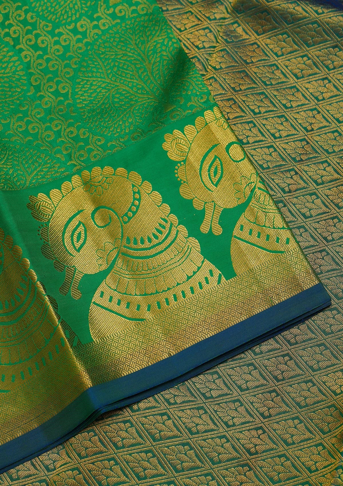 Parrot Green Zariwork Pure Silk Saree-Koskii