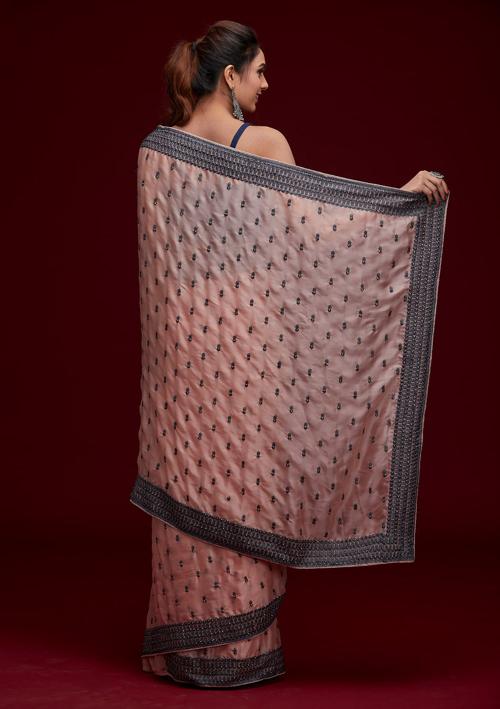 Peach Threadwork Georgette Saree - Koskii