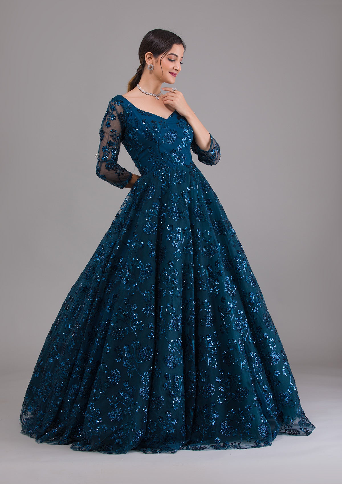 Vintage Black Lace Applique Second Hand Prom Dresses With Long Sleeves,  Ruffle Detail, And High Low Hemline Perfect For Special Occasions And Formal  Events In 2019 From Greatvip, $103.58 | DHgate.Com