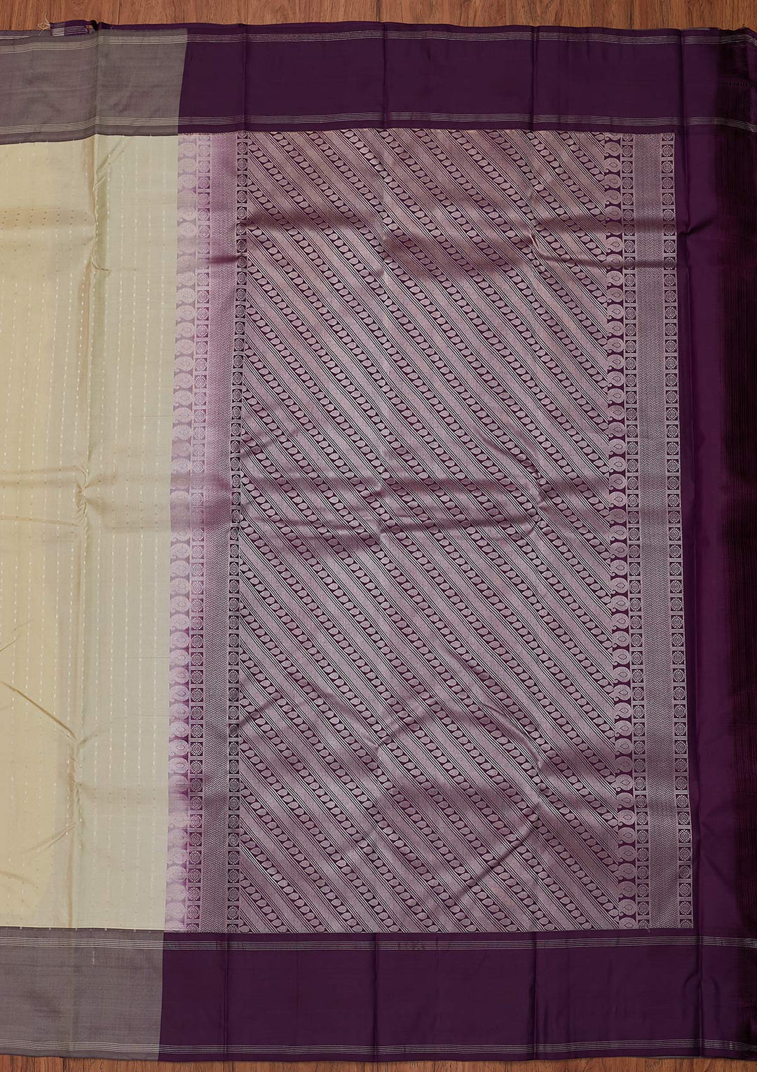 Pista Green Zariwork Pure Silk Designer Unstitched Saree - Koskii
