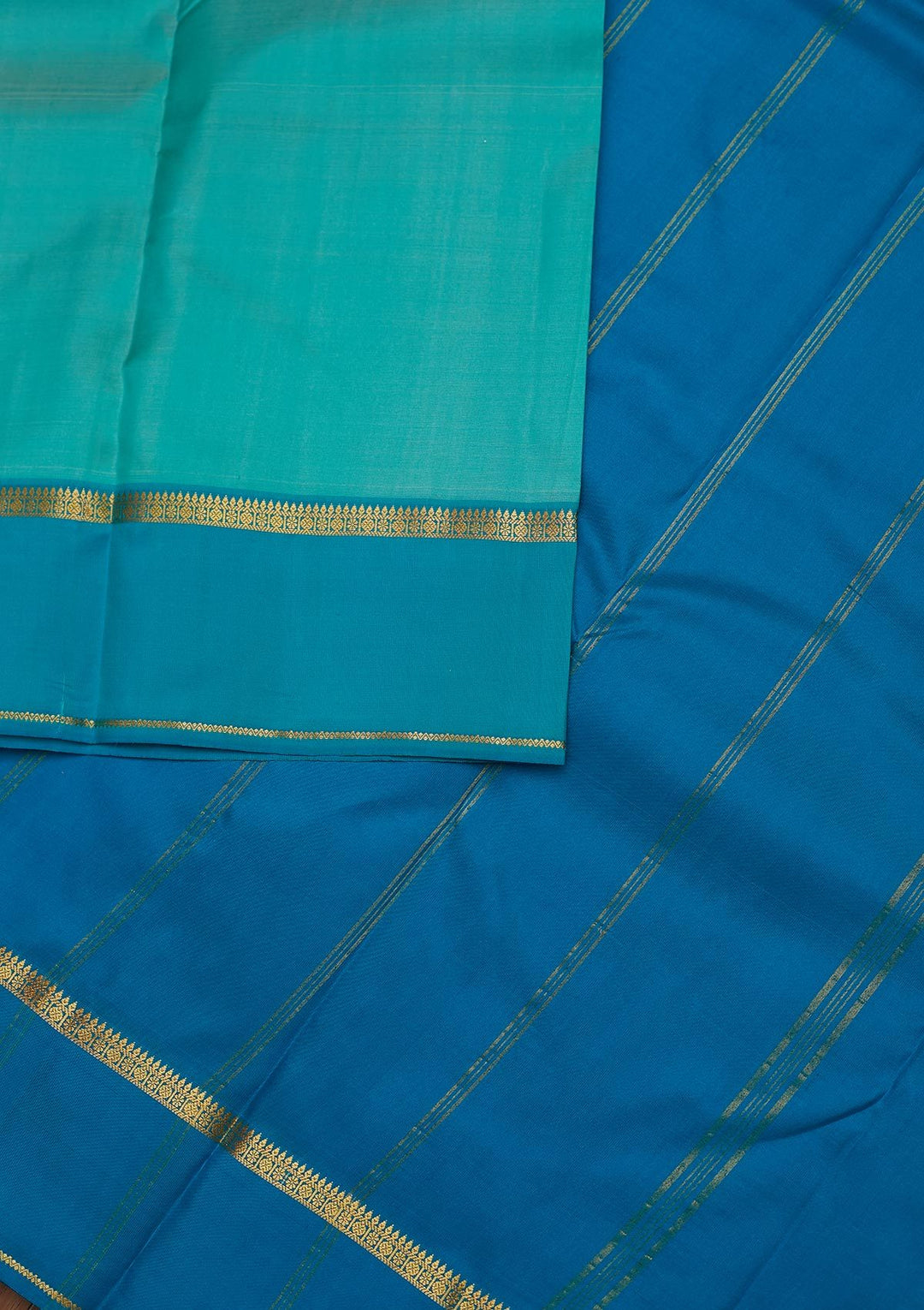Sea Green Zariwork Pure Silk Designer Unstitched Saree - Koskii